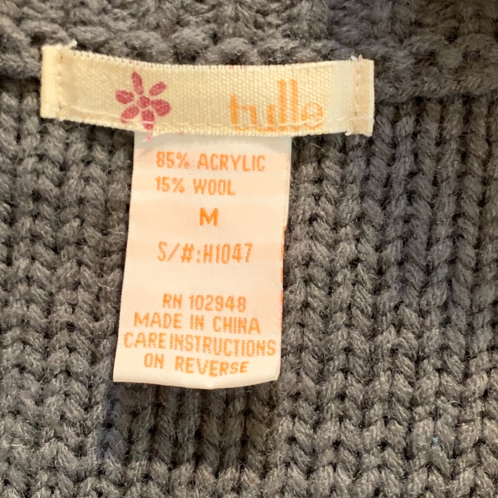 Tulle 3/4 Sleeve Split Side V-neck Wool Dress - Picture 4 of 6